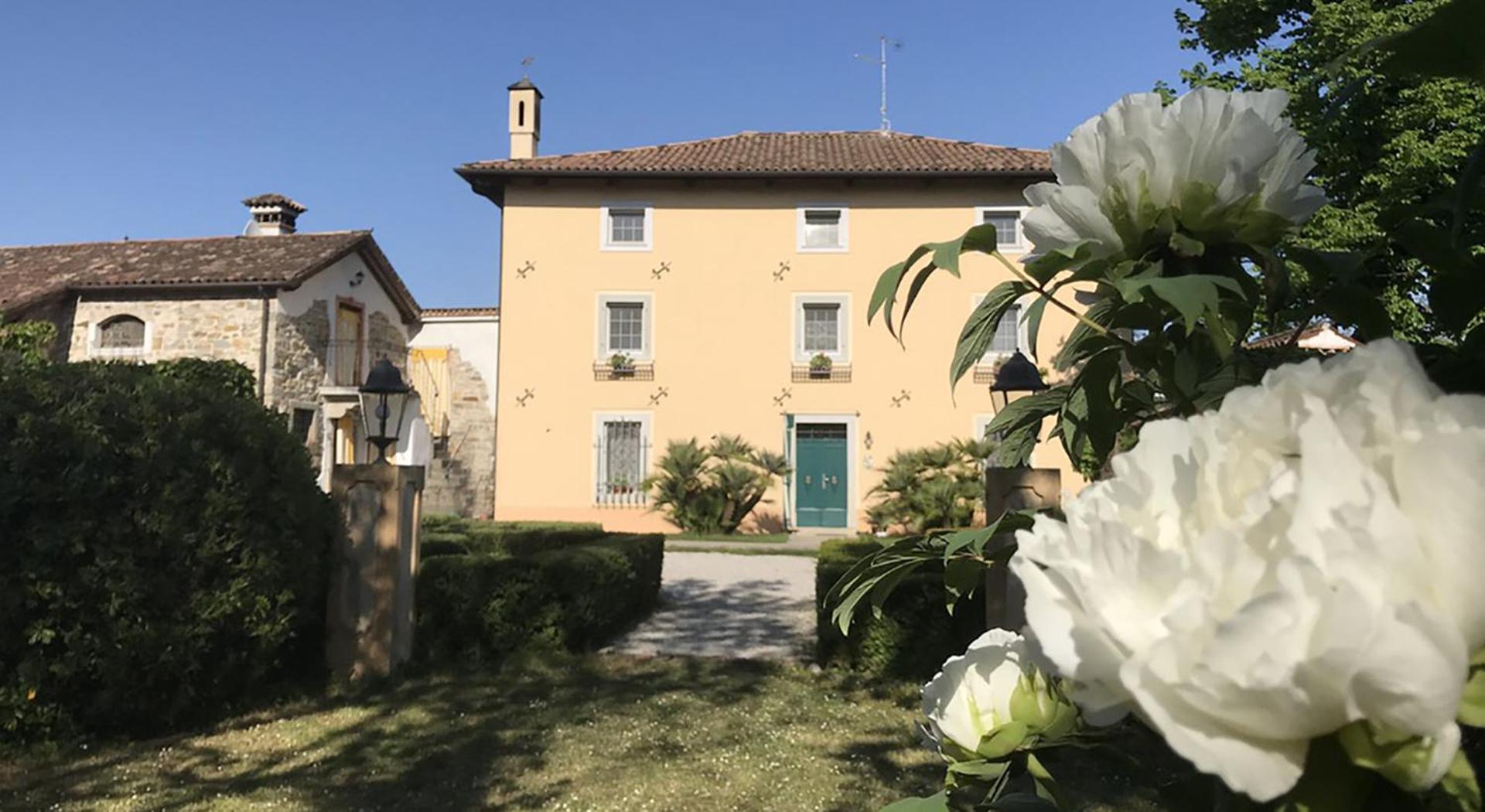 Casa Due Tigli B&B Corno di Rosazzo Ngoại thất bức ảnh